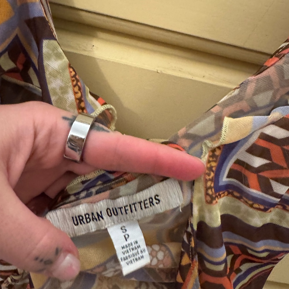 Multicolor Patterned Women's Top - Picture 2 of 2